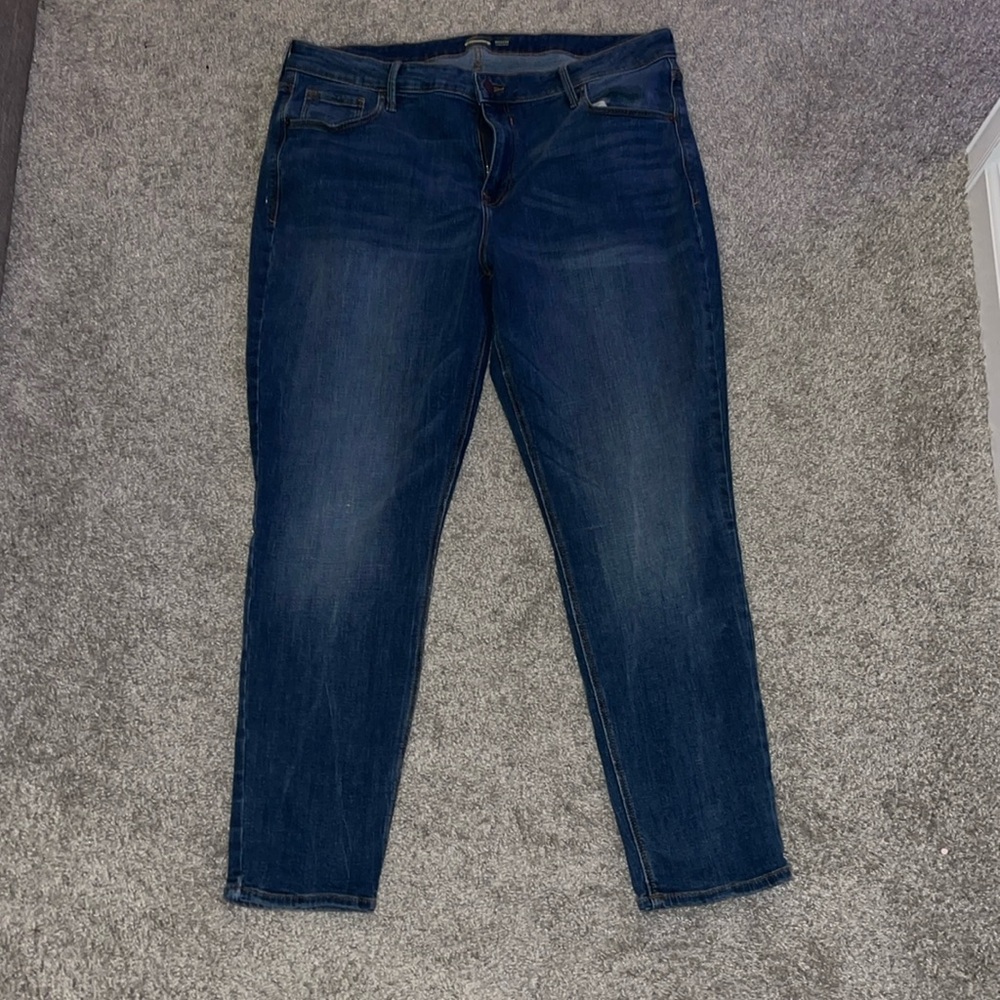 Size 18 old navy rkstar skinny jeans for those small wasted juicy butt/thigh